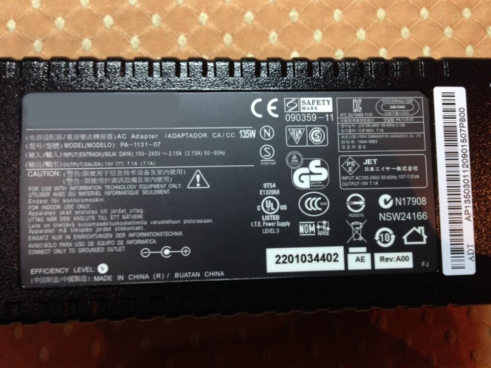 135W 19V 7.1A Ac Adapter for Acer Aspire 9812 9813 9815 9815 9920
